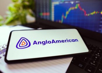 Anglo American’s Losses Widen with Diamond Slump, Trade Tensions Mounting